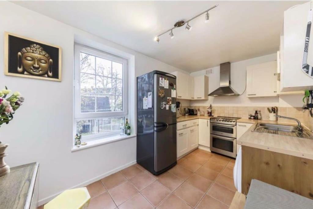 Spacious 2 Bedroom Flat In Central ロンドン エクステリア 写真